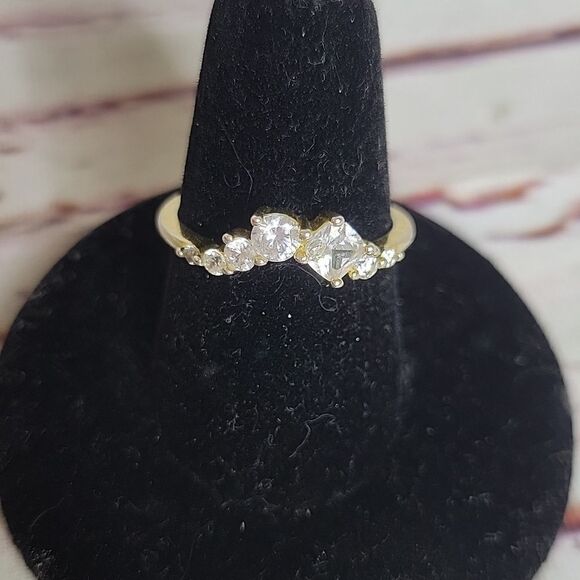 Unbranded Cubic Zirconia Ring Size 7 - Picture 3 of 5